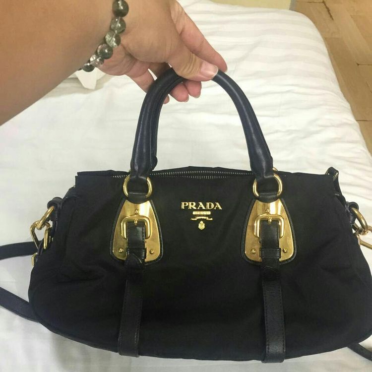 prada 普拉达经典款手提包