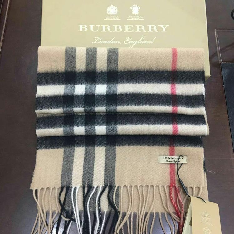 burberry 博柏利羊绒围巾经典驼色格纹