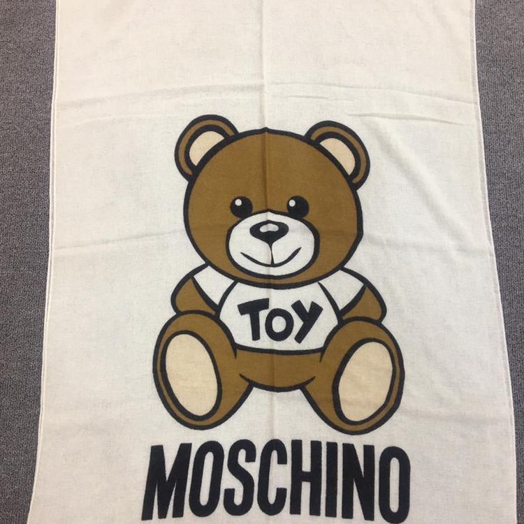 moschino 莫斯奇诺小熊围巾