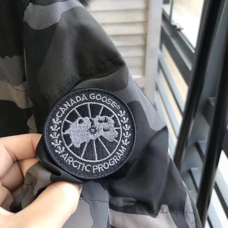 canada goose 加拿大鹅顶级黑标系列短款羽绒服