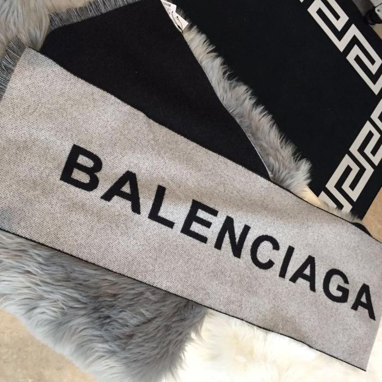 balenciaga巴黎世家双面羊绒围巾