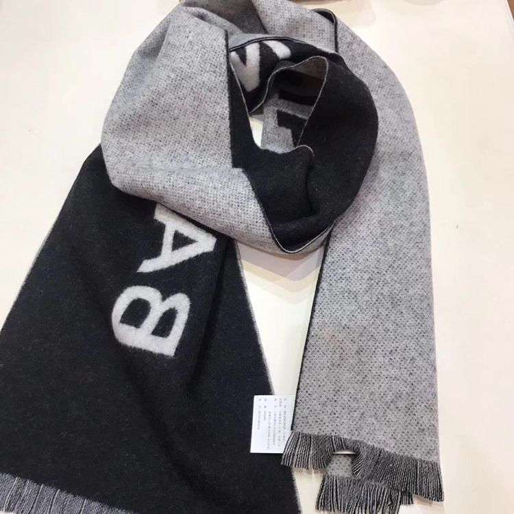 balenciaga 巴黎世家围巾披肩