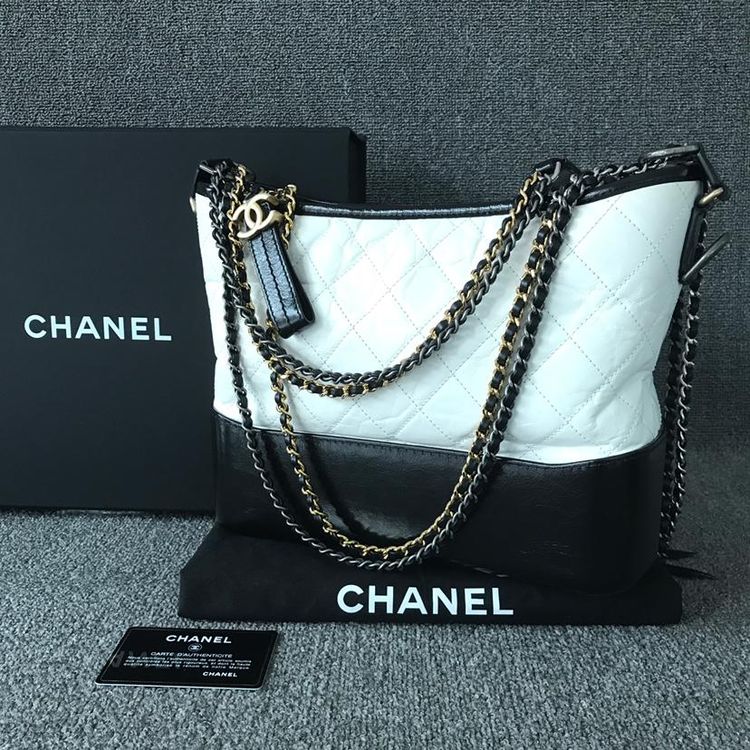 chanel 香奈儿gabrielle黑白拼色中号流浪包