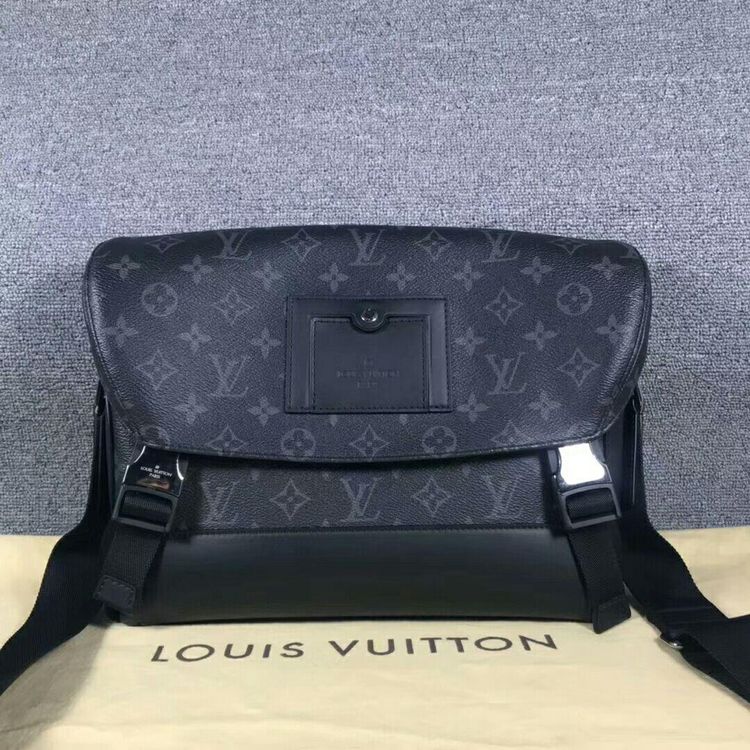 louis vuitton 路易·威登黑花单肩男包