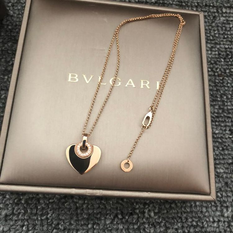 bvlgari 宝格丽镶钻爱心项链