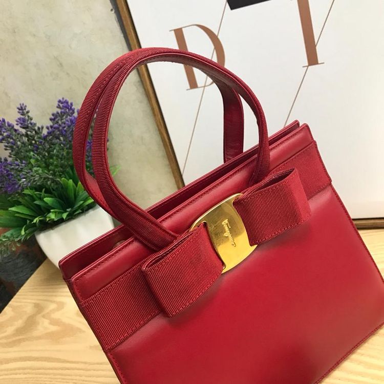 ferragamo 菲拉格慕红金蝴蝶结女包