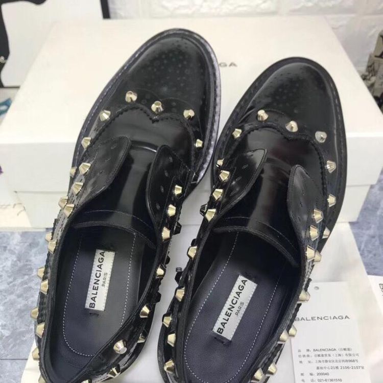 balenciaga 巴黎世家铆钉皮鞋