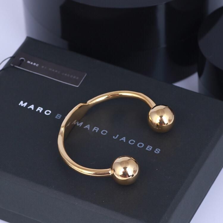 marc by marc jacobs 马克·雅可布之马克球球光面手镯