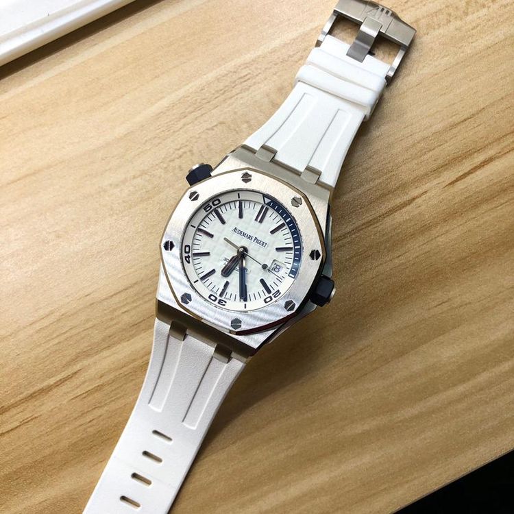 audemars piguet 爱彼皇家橡树离岸型15710st自动机械