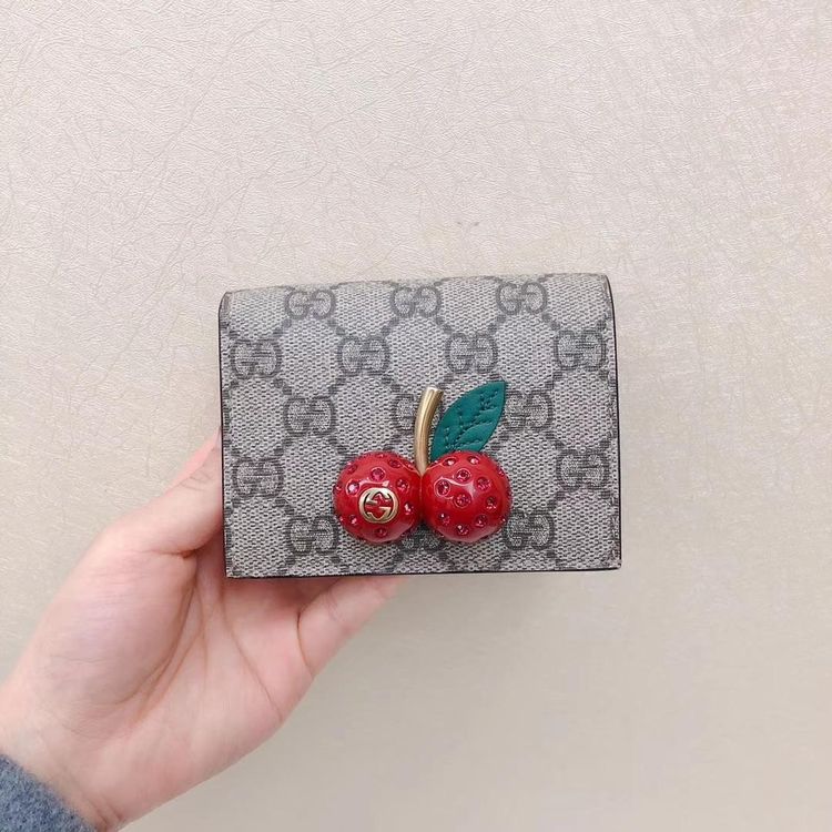 gucci 古驰樱桃钱包