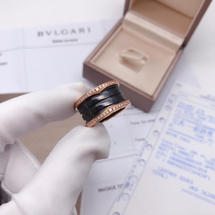 bvlgari 宝格丽18k玫瑰金双排钻宽版黑陶瓷四环弹簧戒指