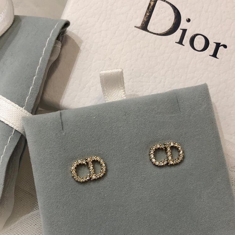 dior 迪奥水钻cd耳钉