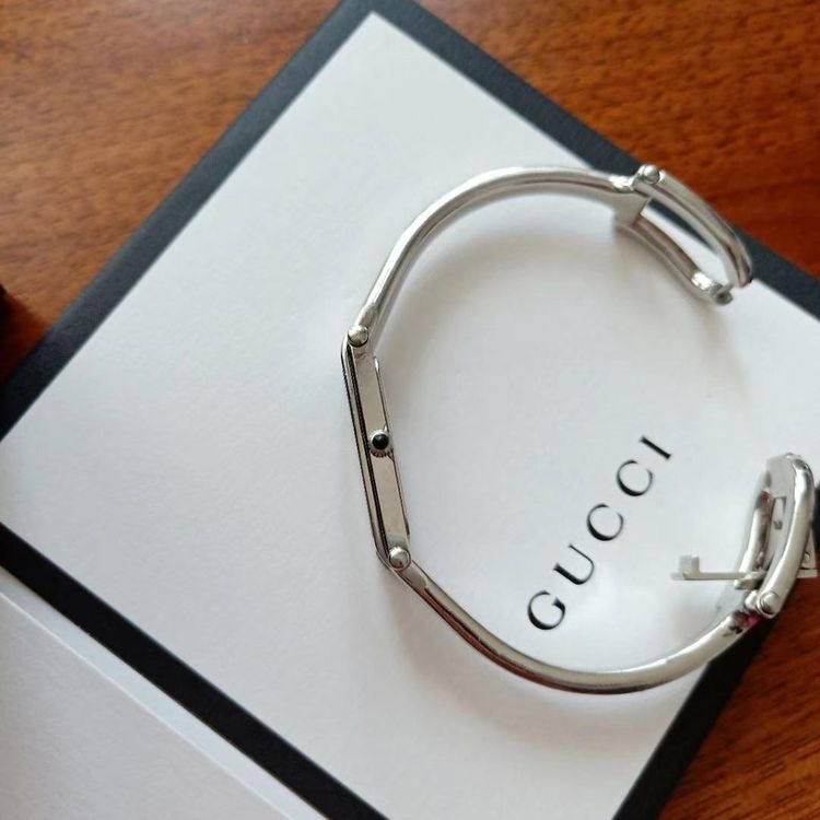 gucci 古驰手镯表