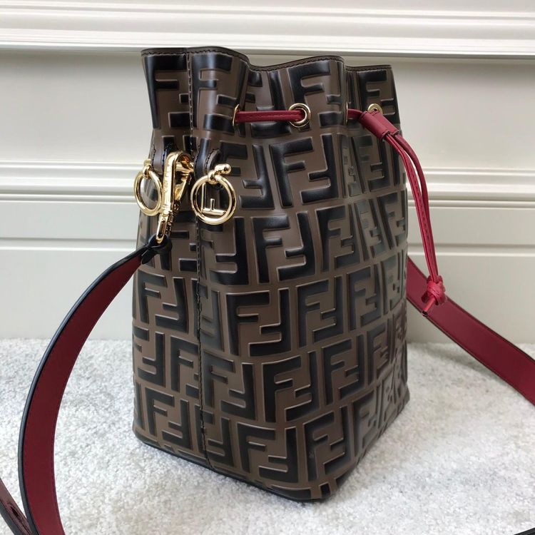 fendi 芬迪女士全logo抽绳牛皮水桶包