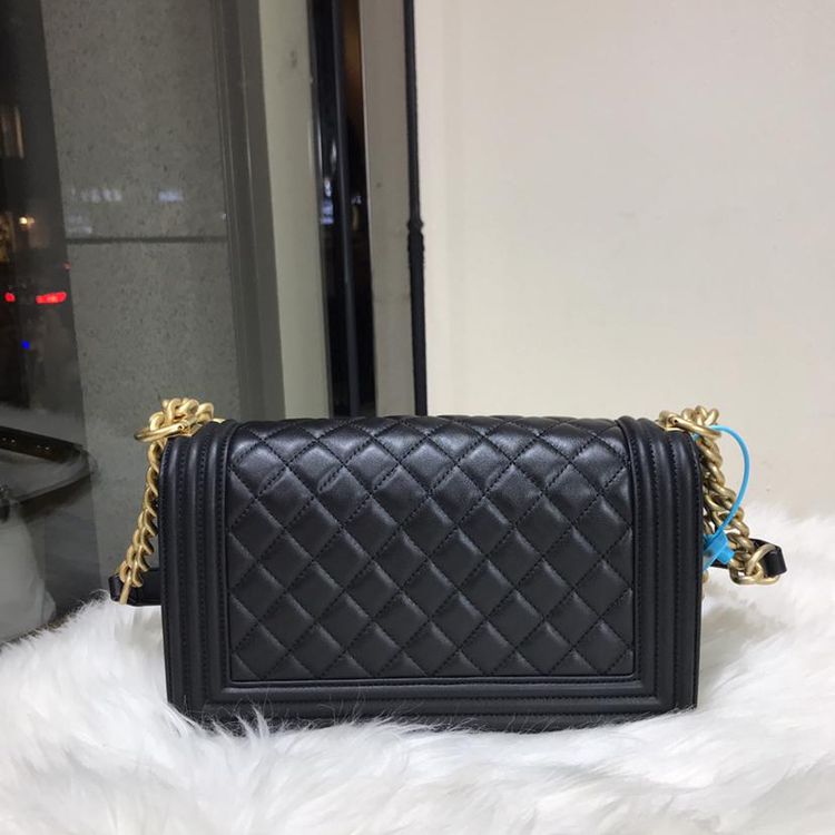 chanel 香奈儿经典款leboy中号黑金羊皮单肩包