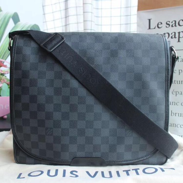 louis vuitton 路易·威登经典灰棋盘中号男士斜挎包公文包