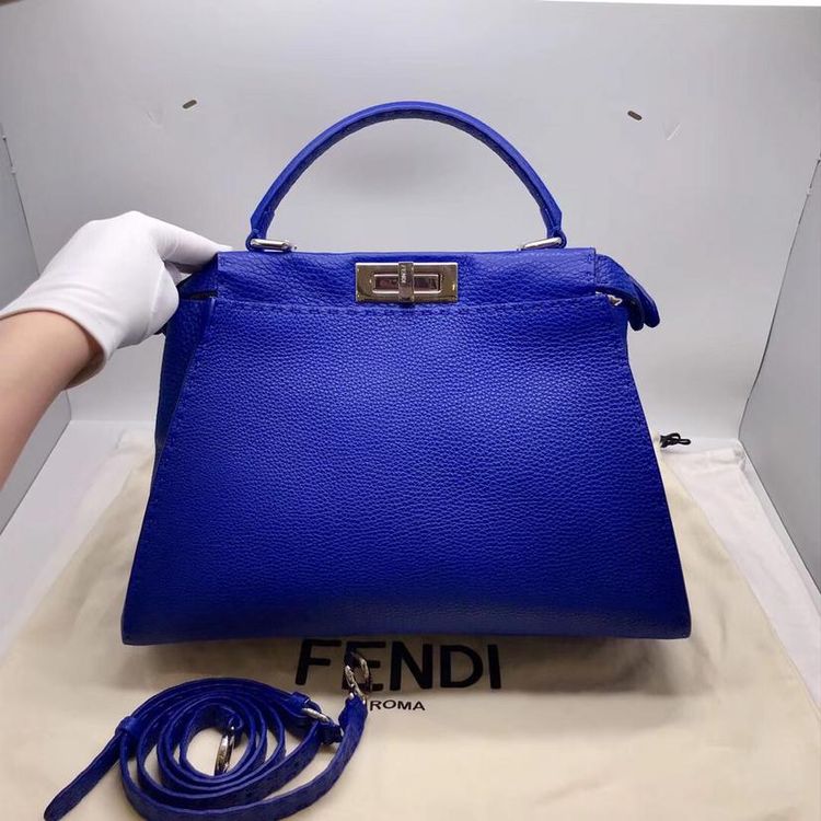 fendi 芬迪peekabooiconic中号电光蓝荔枝牛皮手提单肩包