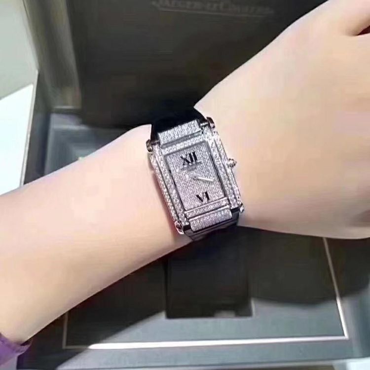 patek philippe 百达翡丽4920白金后镶钻满天星石英女表