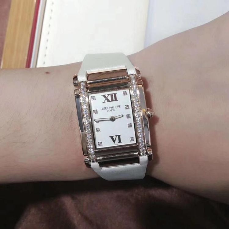 patek philippe 百达翡丽twenty～4920r-010玫瑰金原钻石英女表