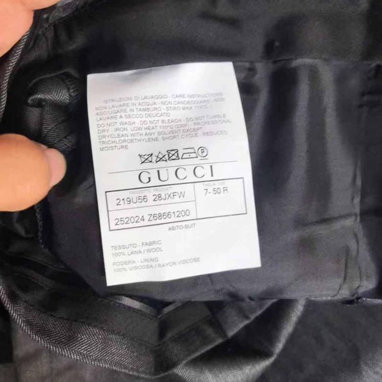 13500 商品参数 品牌 gucci 品类 西服 成色 未使用 尺码