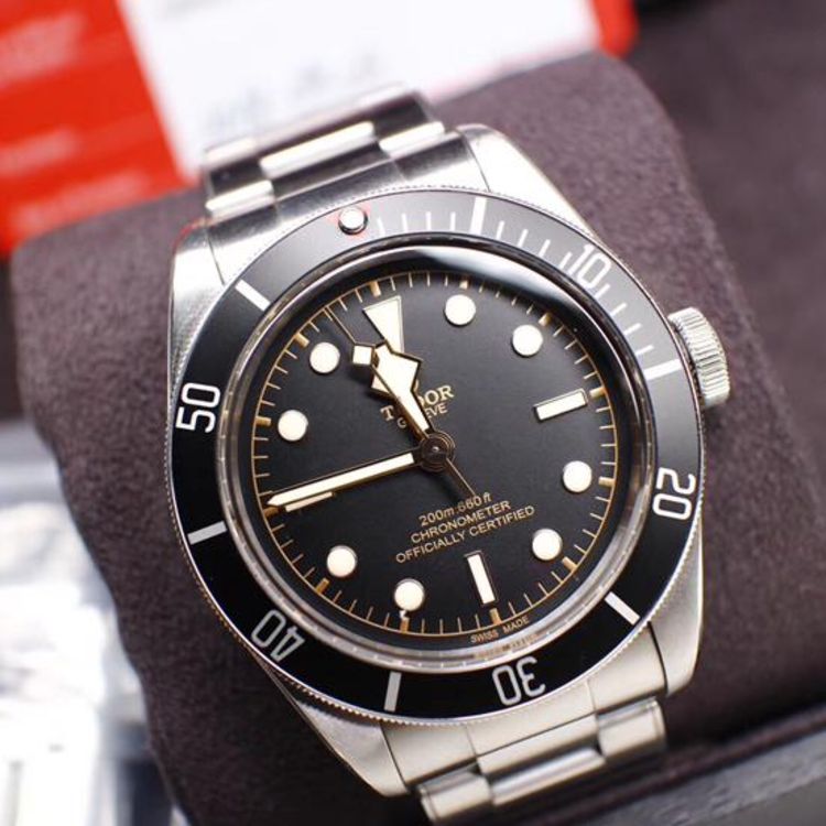 tudor 帝舵碧湾系列79230n-0002精钢黑盘金针机械表