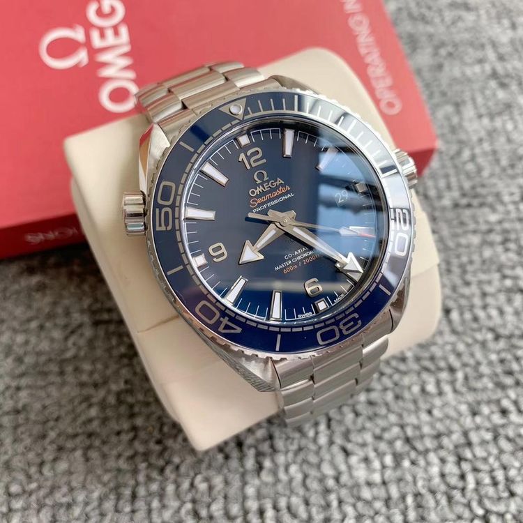 omega 欧米茄海马海洋宇宙600系列男士机械腕表