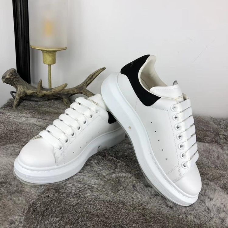 alexander mcqueen 亚历山大·麦昆黑尾小白鞋休闲鞋