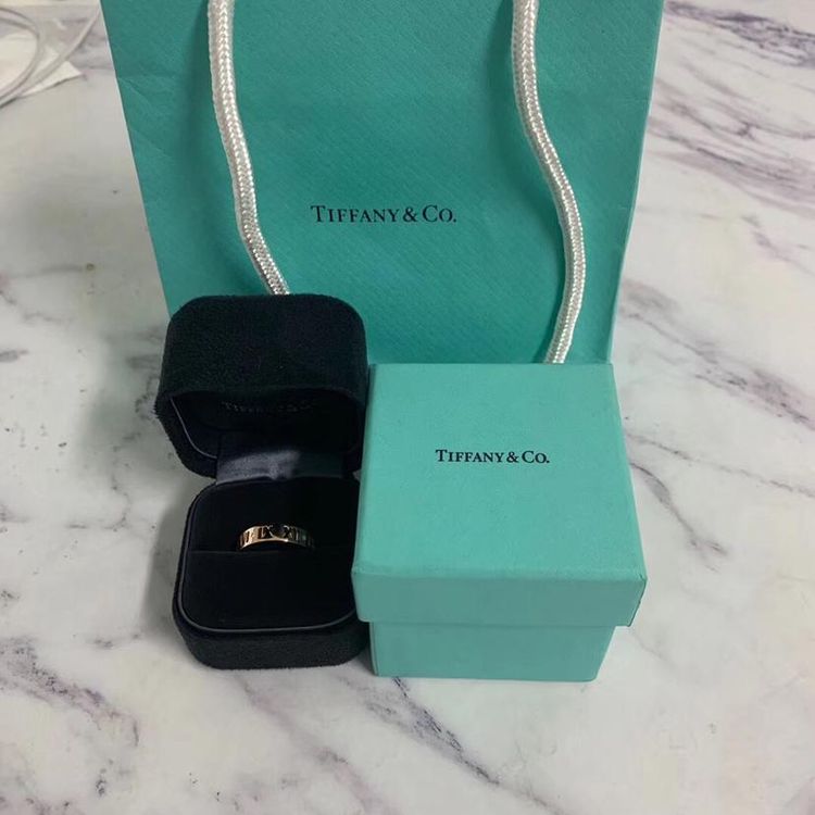 tiffany & co. 蒂芙尼atlas镂空18k玫瑰金宽版镶钻戒指