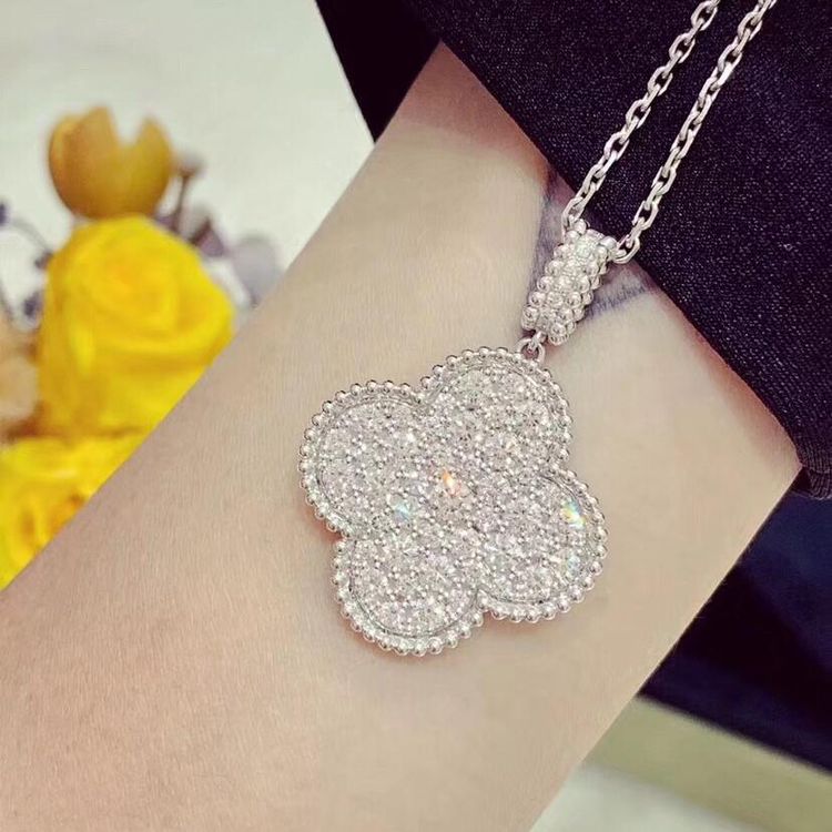 van cleef arpels 梵克雅宝女士项链