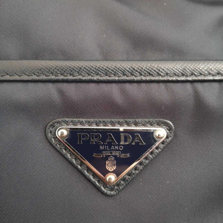 prada 普拉达经典男士帆布包