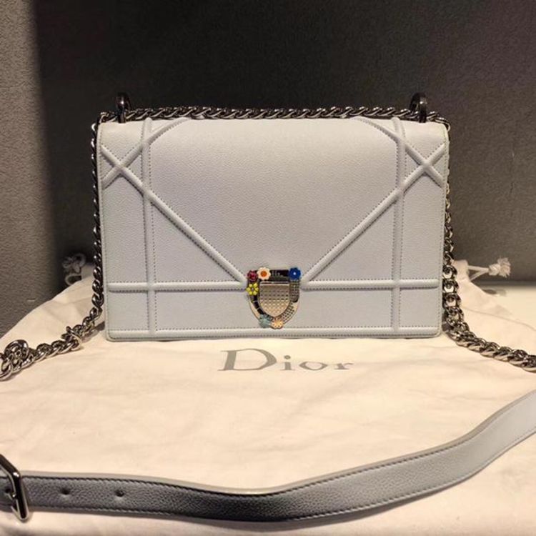 dior 迪奥浅蓝色限量款链条包