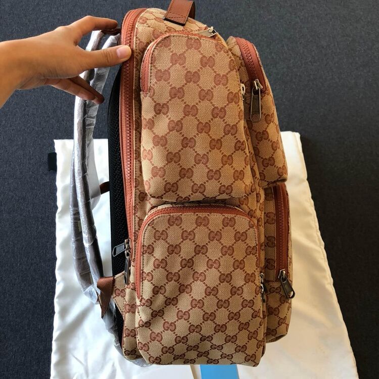 gucci 古驰限量款ny联名米色帆布双肩包