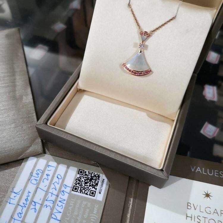 bvlgari 宝格丽女士项链