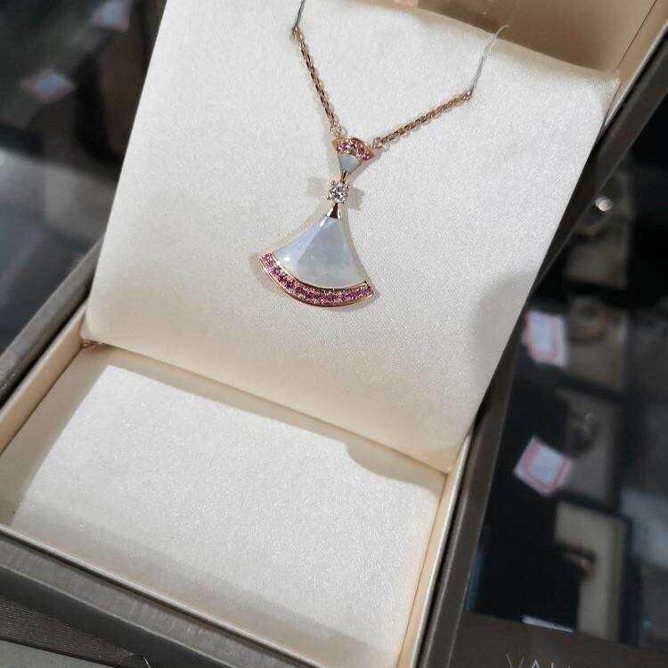 bvlgari 宝格丽女士项链