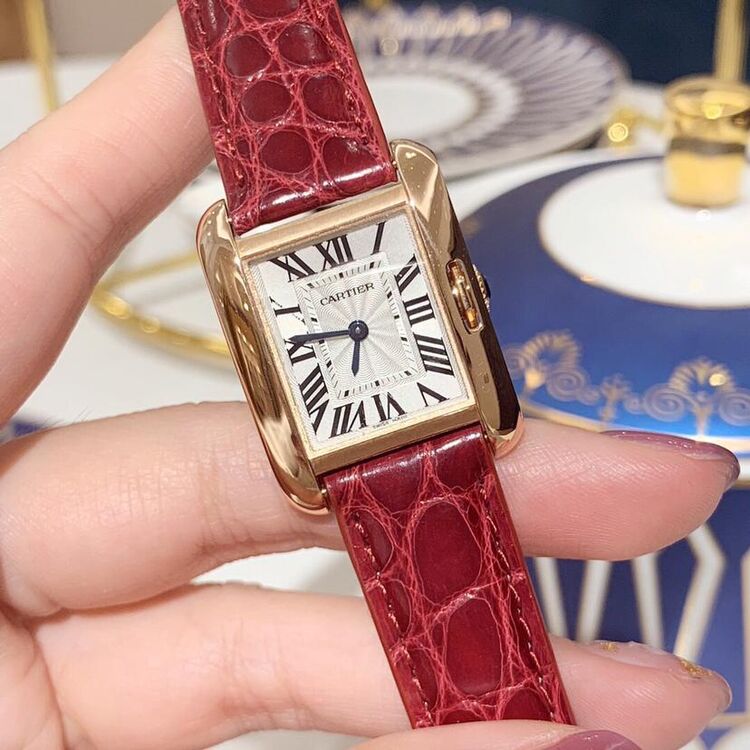 cartier 卡地亚坦克系列18k玫瑰金石英女表