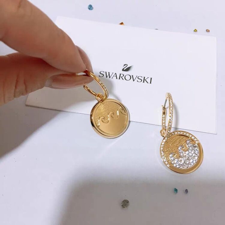 swarovski 施华洛世奇女士金色钱币水晶耳饰