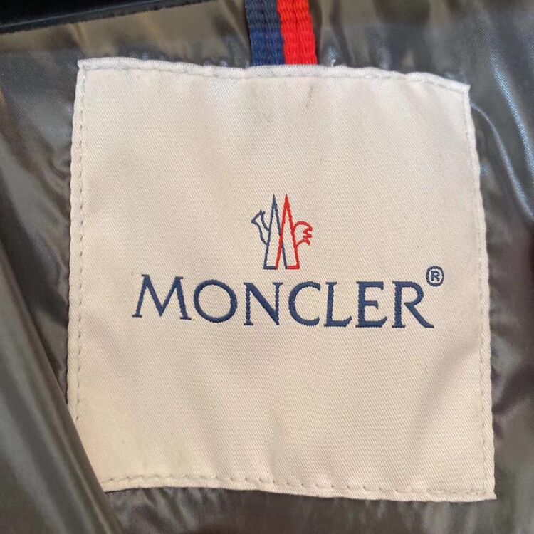 moncler 蒙口经典maya羽绒服