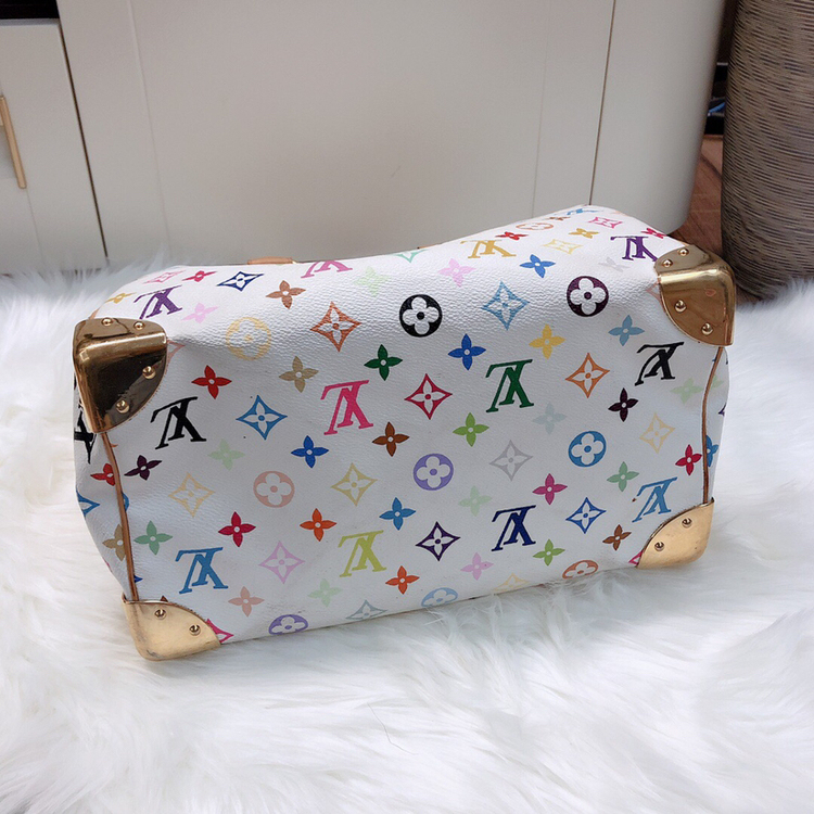 【9成新】louis vuitton ￥ 5500  价格透明· 卖家寄语 lv白三彩