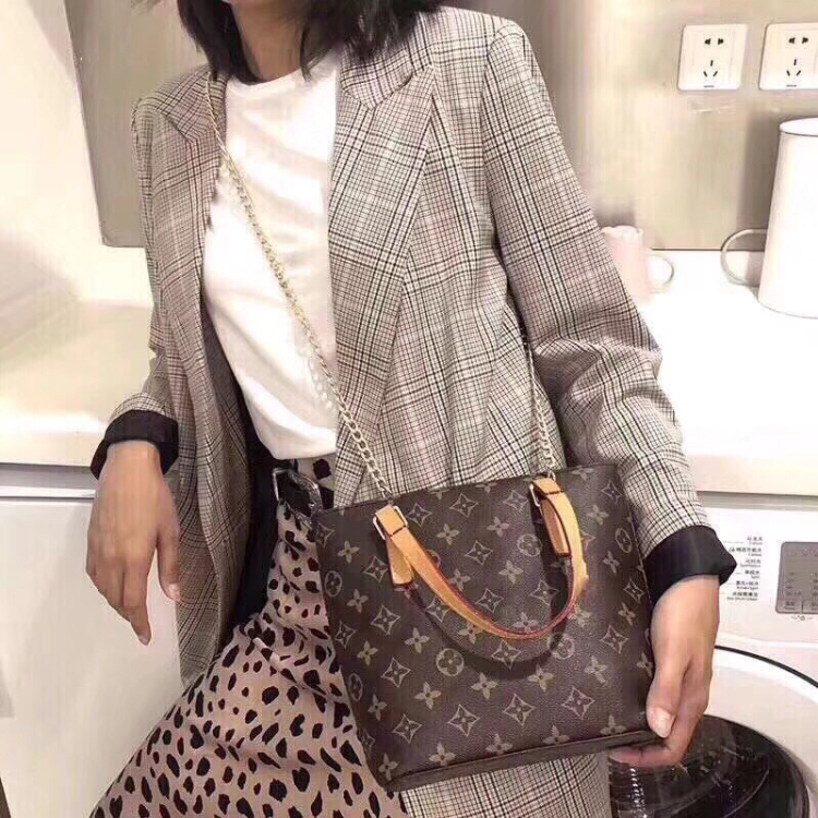 louis vuitton 女士单肩包