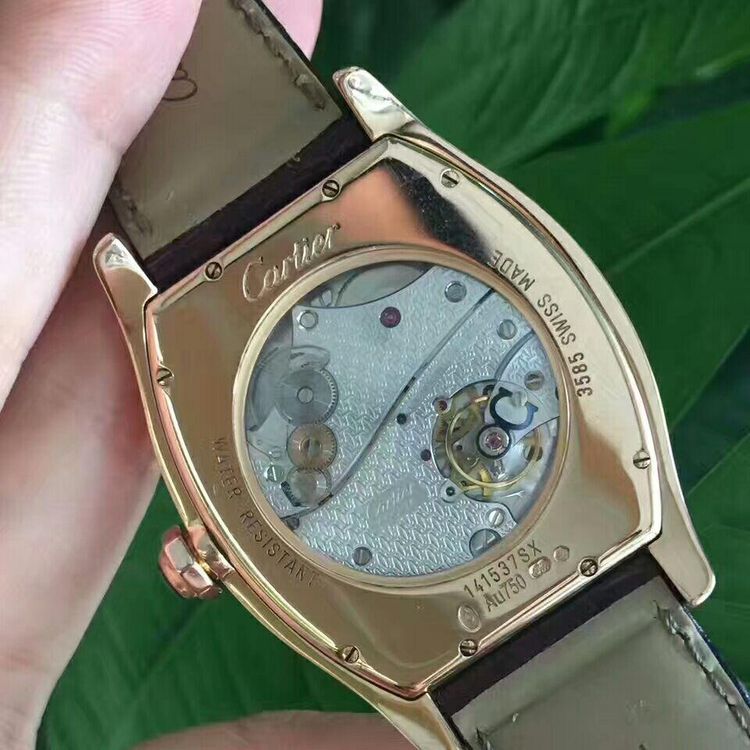 怎么能买到卡地亚高仿手表?