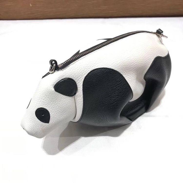罗意威熊猫造型单肩斜挎包
