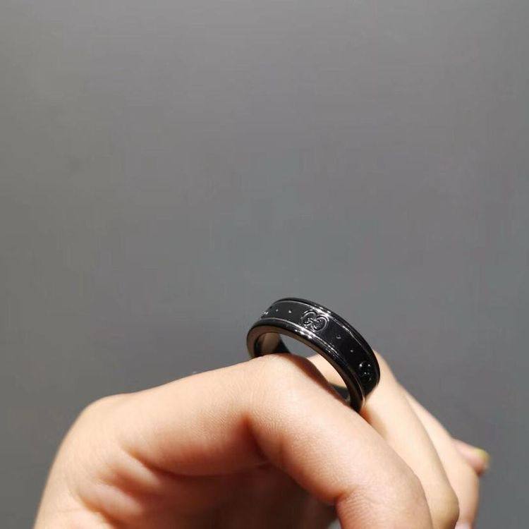 gucci黑陶瓷戒指图片