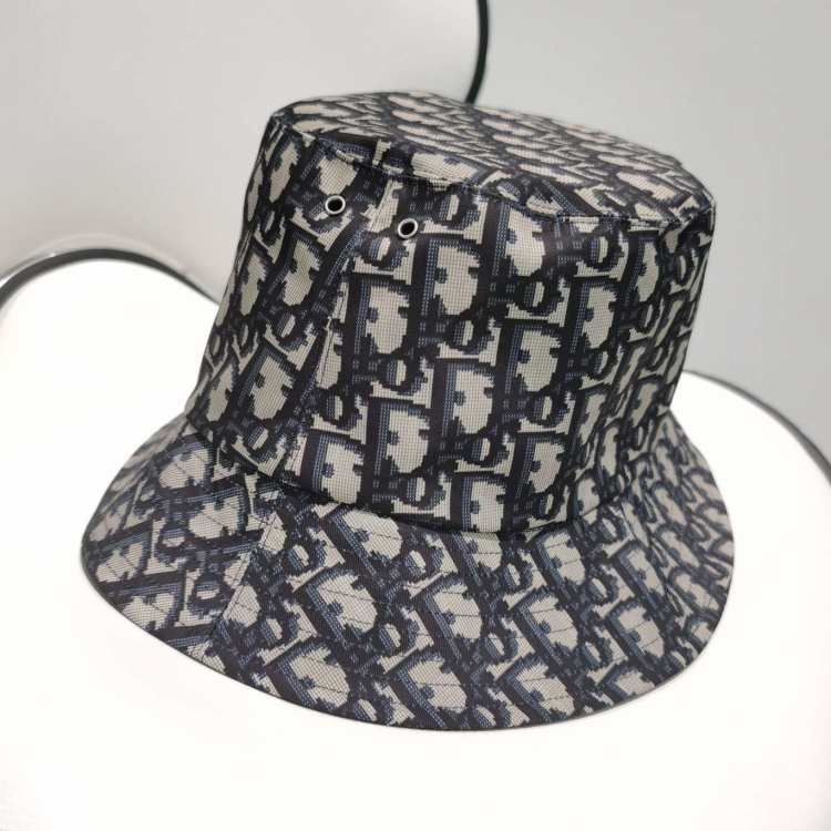 Dior迪奥女士帽子迪奥双面渔夫帽刺绣logo很低调反面老花经典搭配神器_ 